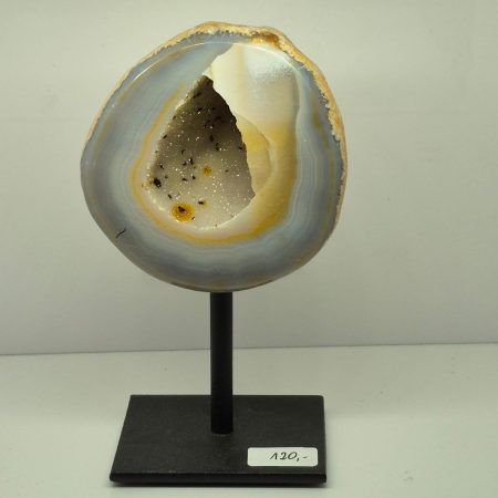 Agatowa geoda na stojaku 1