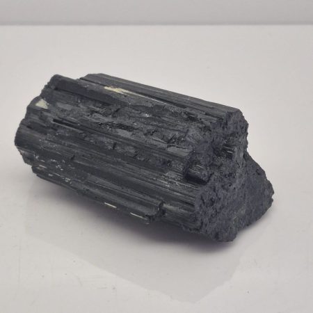 Turmalin czarny surowy 3