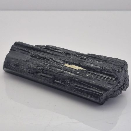 Turmalin czarny surowy 5