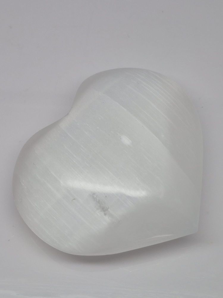 Selenit otoczak serce 6cm